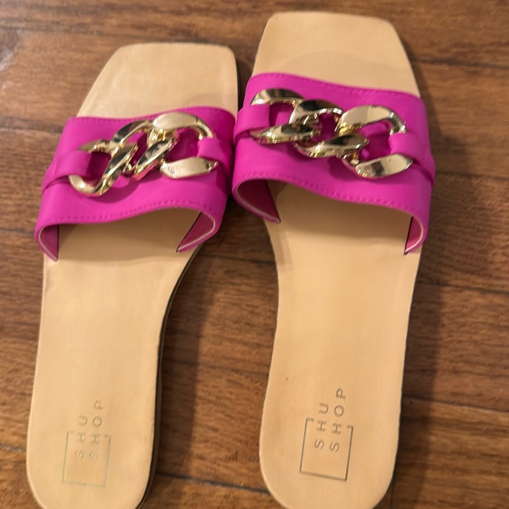 Shushop Dilia Hot Pink slides shoes with gold size 8.5
